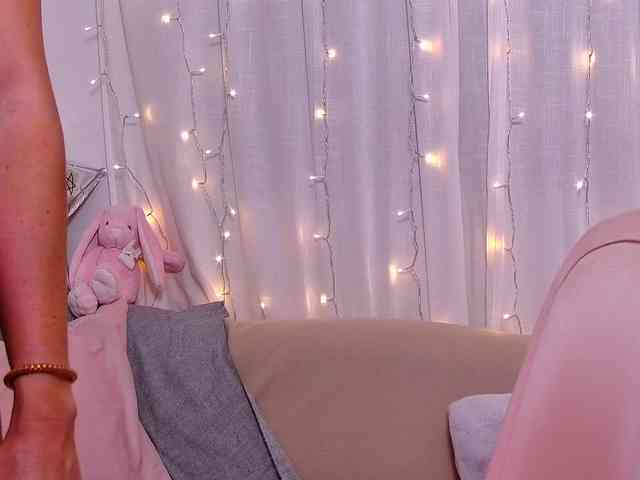 Miss_Milka webcam