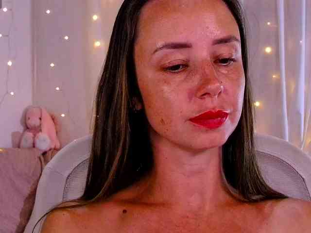 Miss_Milka webcam