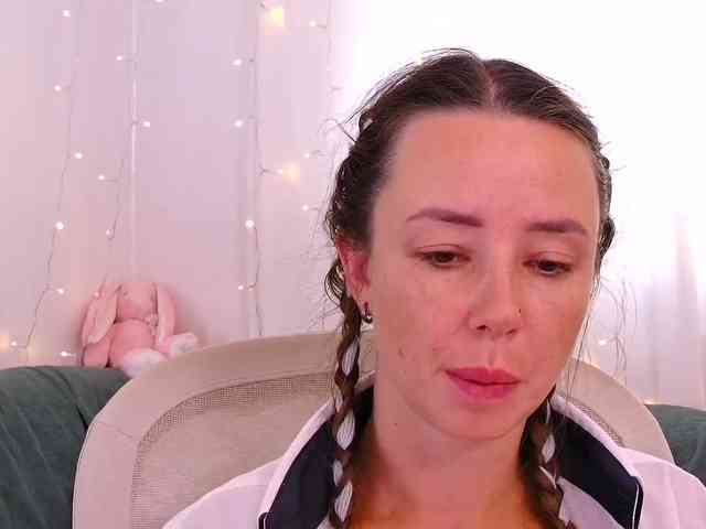 Miss_Milka webcam