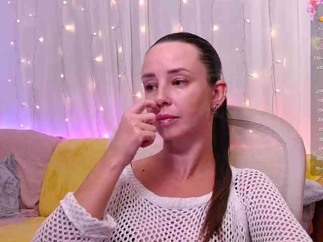 Miss_Milka webcam