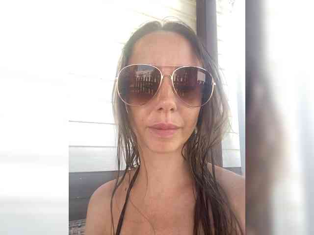 Miss_Milka webcam