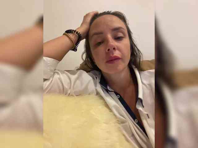 Miss_Milka webcam