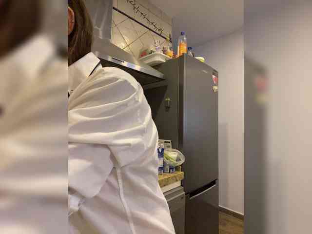 Miss_Milka webcam