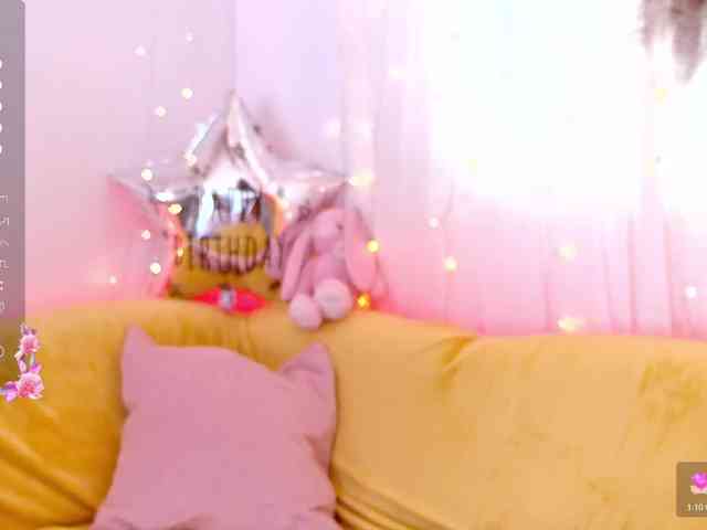 Miss_Milka webcam