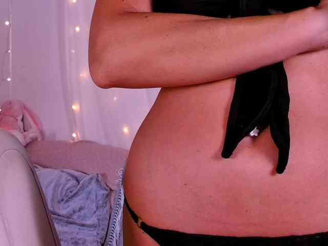 Miss_Milka webcam