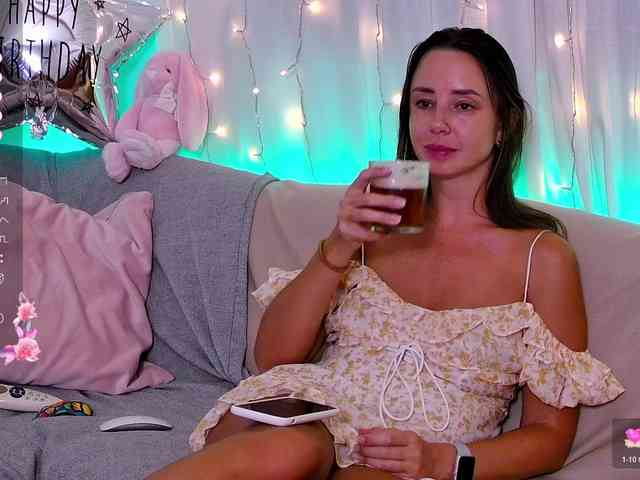 Miss_Milka webcam