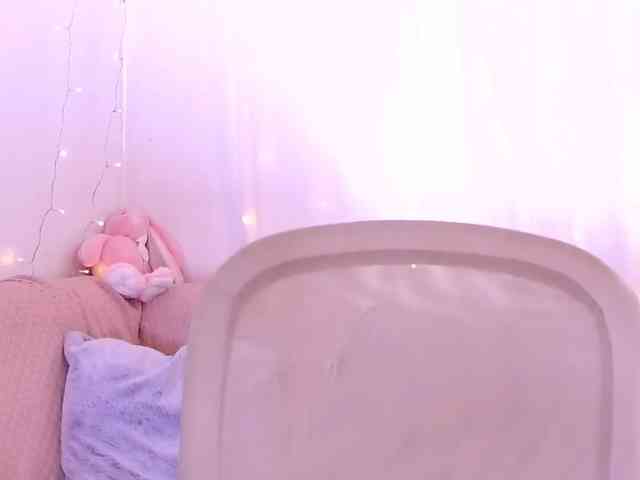 Miss_Milka webcam