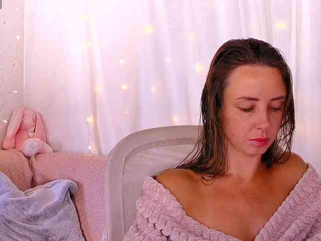 Miss_Milka webcam