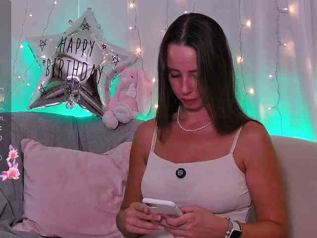 Miss_Milka webcam