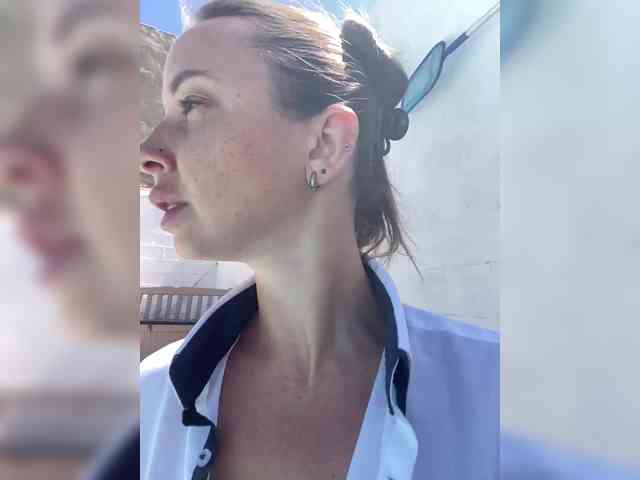 Miss_Milka webcam