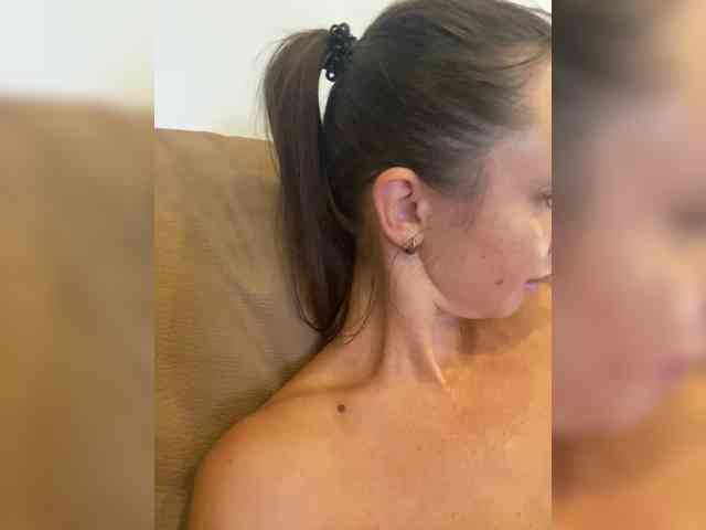Miss_Milka webcam