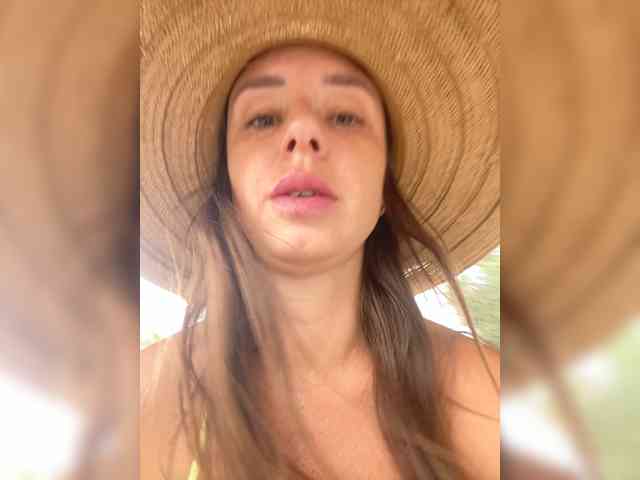 Miss_Milka webcam