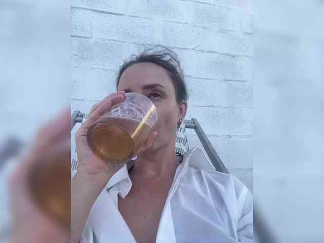 Miss_Milka webcam