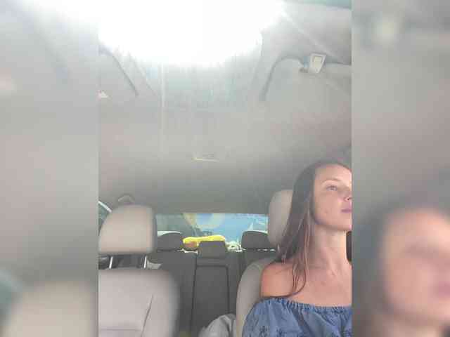Miss_Milka webcam