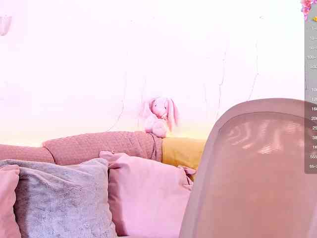 Miss_Milka webcam