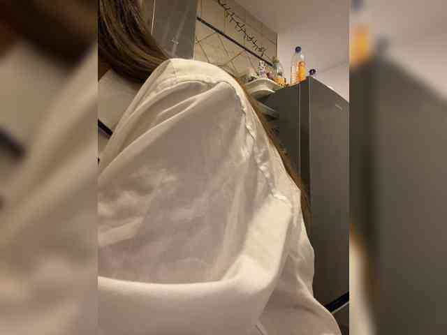Miss_Milka webcam