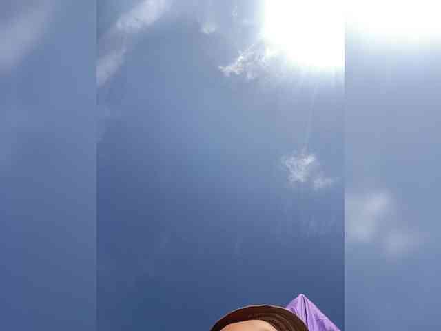 Miss_Milka webcam