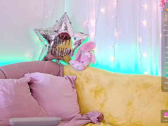 Miss_Milka webcam