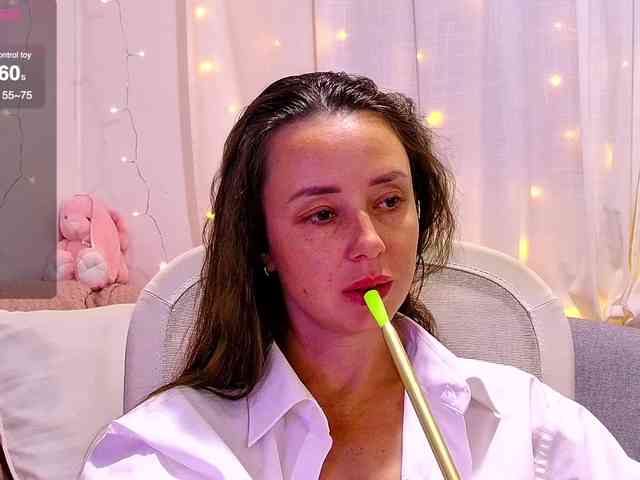 Miss_Milka webcam