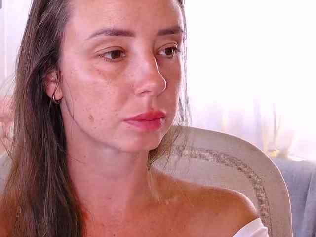 Miss_Milka webcam