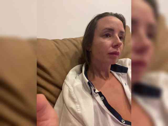 Miss_Milka webcam