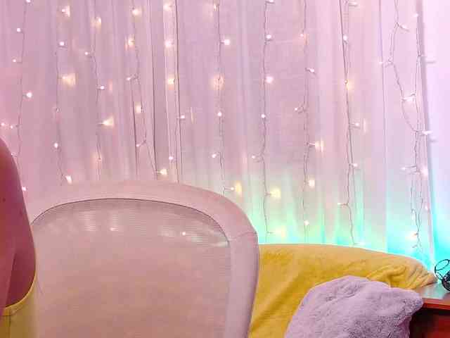 Miss_Milka webcam