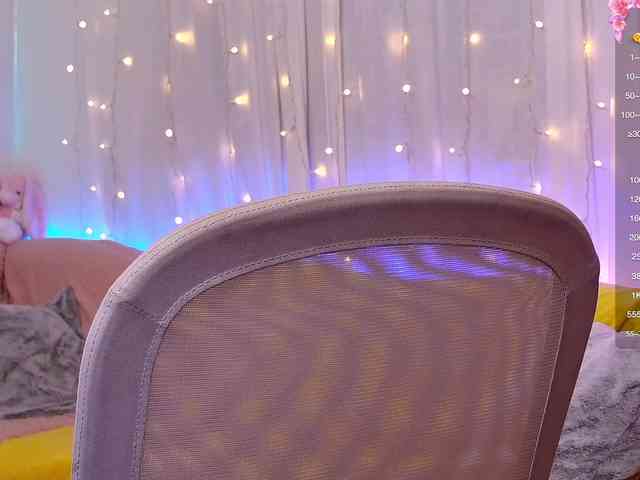 Miss_Milka webcam