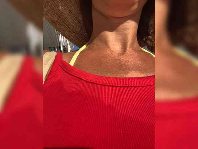 Miss_Milka webcam