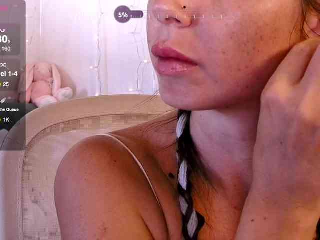 Miss_Milka webcam