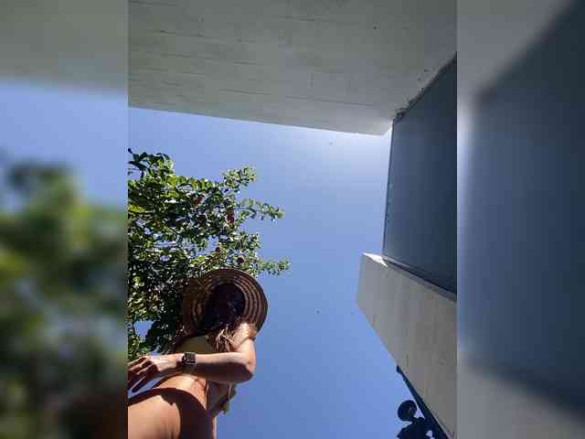 Miss_Milka webcam