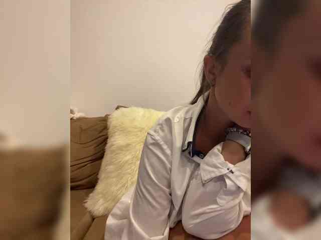 Miss_Milka webcam