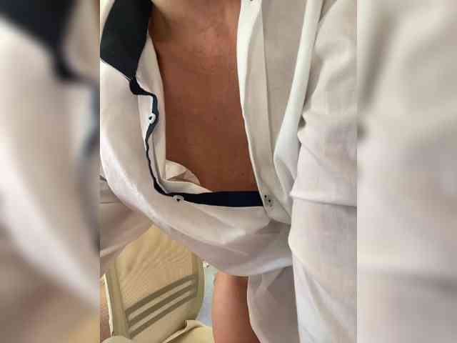 Miss_Milka webcam