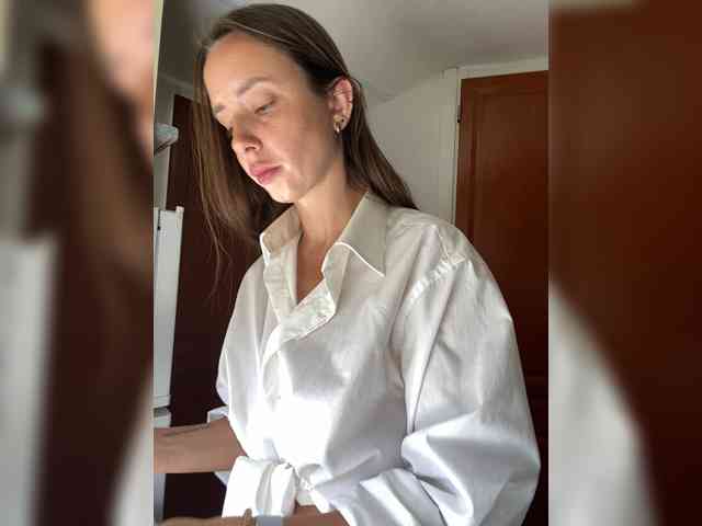 Miss_Milka webcam