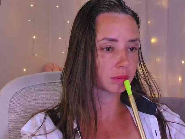 Miss_Milka webcam