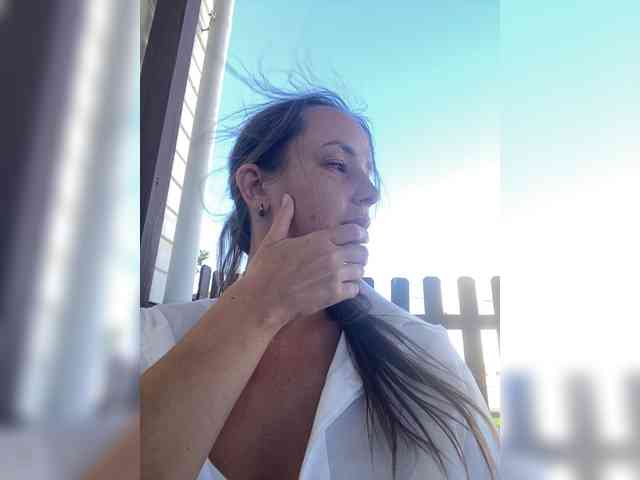 Miss_Milka webcam