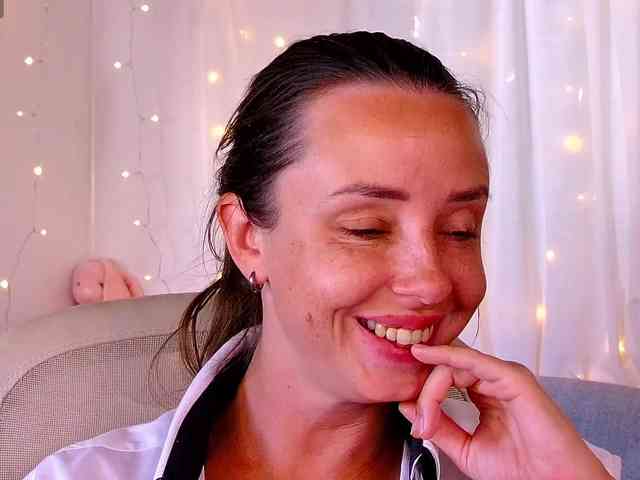 Miss_Milka webcam