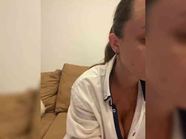 Miss_Milka webcam