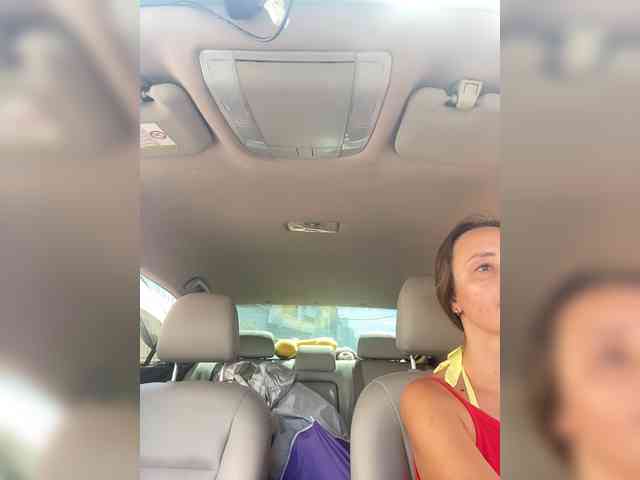 Miss_Milka webcam