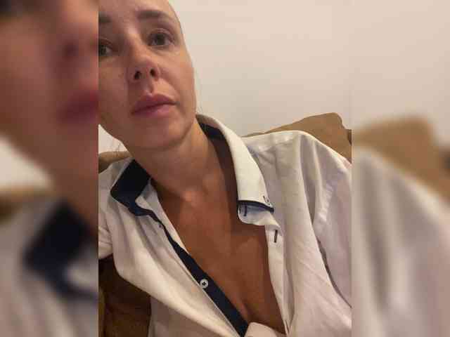 Miss_Milka webcam