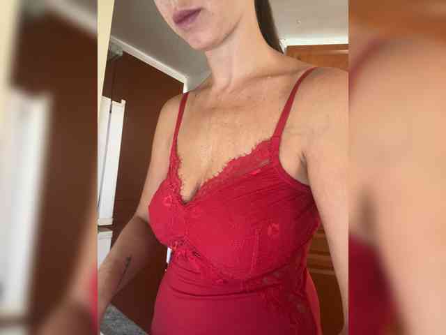 Miss_Milka webcam