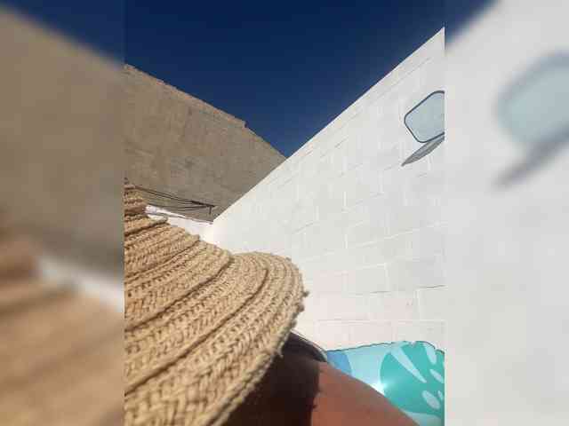 Miss_Milka webcam