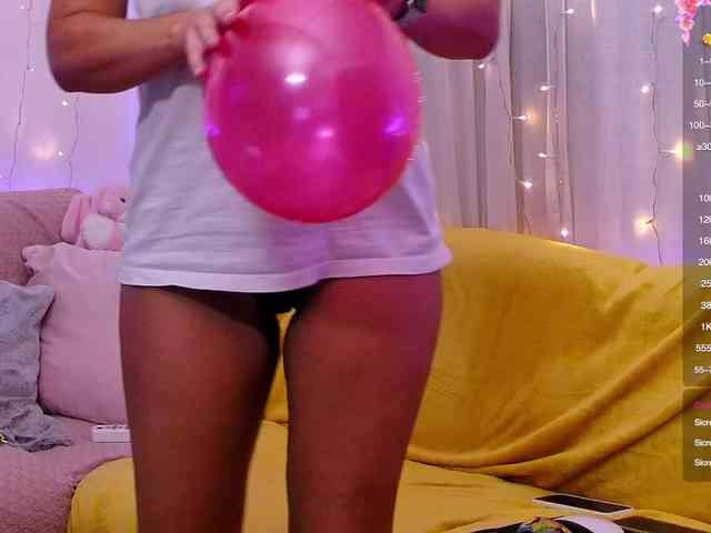 Miss_Milka webcam