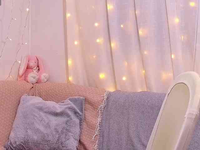 Miss_Milka webcam