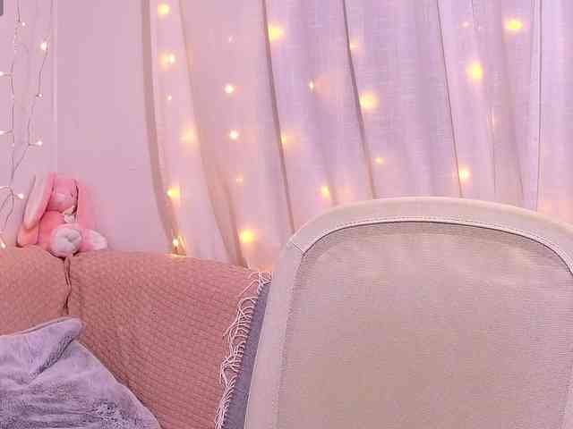 Miss_Milka webcam
