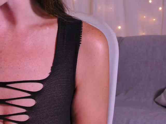 Miss_Milka webcam