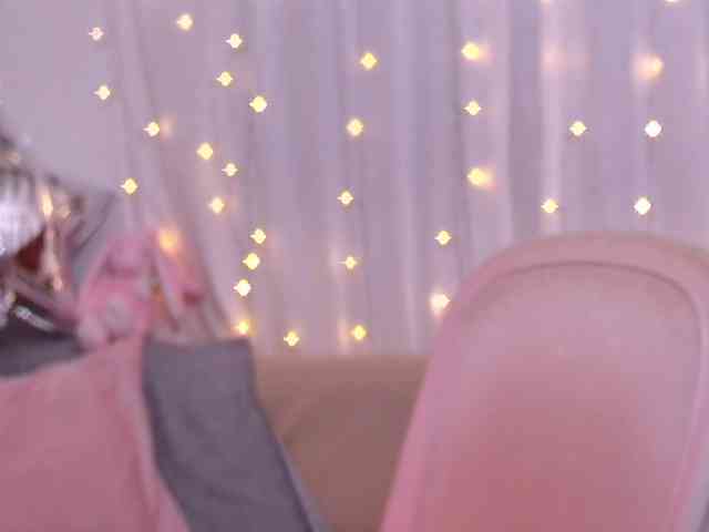 Miss_Milka webcam