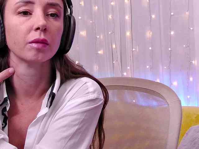 Miss_Milka webcam