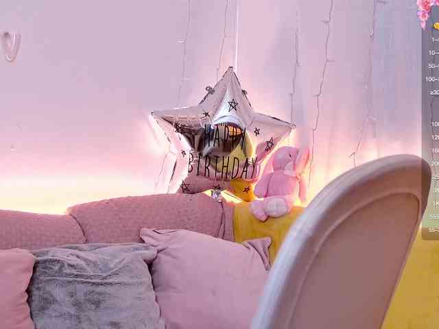 Miss_Milka webcam