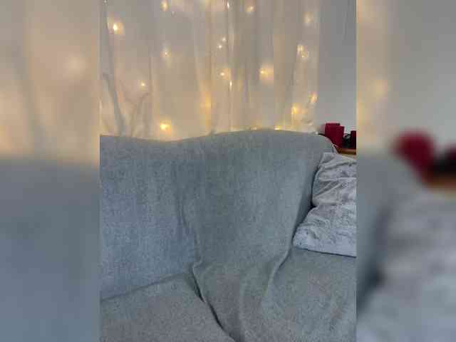 Miss_Milka webcam
