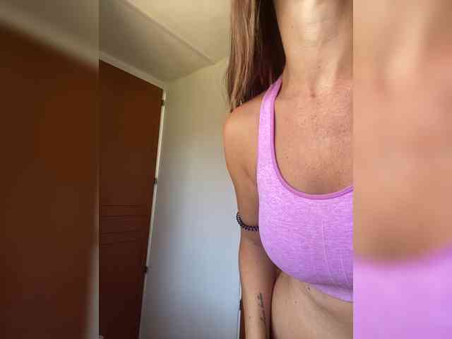 Miss_Milka webcam